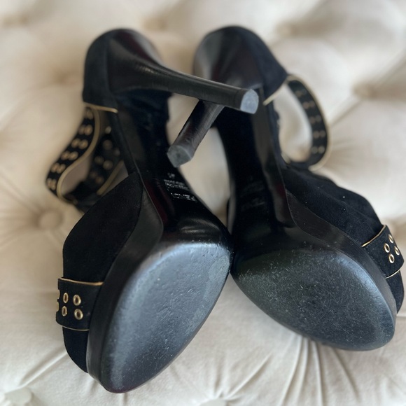 FENDI black suede sandals gold detail heels - Picture 8 of 8
